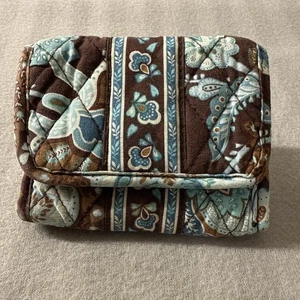 Vera Bradley Java blaue dreifach faltbare kompakte Geldbörse mit Karteneinsatz Muster im Ruhestand - Bild 1 von 14