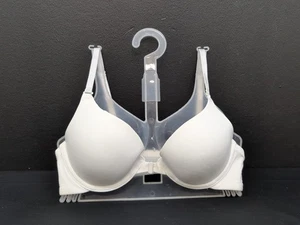 Shein Sexy Front Closure Smooth Seamless Lightly Padded Wireless Bra XXS White - Picture 1 of 8