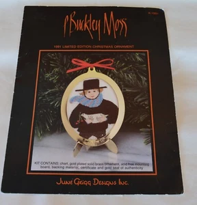 Kreuzstich P Buckley Moos WEIHNACHTEN Ornament Kit Junge hält Taube 1991 LTD Ed - Bild 1 von 12