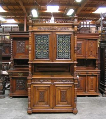 Armário buffet de carvalho esculpido renascentista francês antigo - Imagem 1 de 4