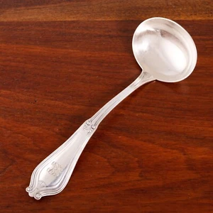 TIFFANY & CO AMERIKANISCHE NEOKLASSIZISTISCHE SILBERPLATTE SAUCENKELLE WHITTIER 1907 - Bild 1 von 6