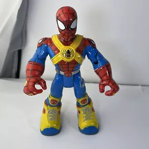 Modellino articolato Playwell Marvel Spiderman 2002 6" usato - Foto 1 di 8
