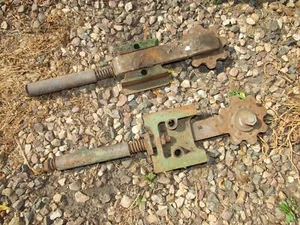 2 John Deere Corn Head Chain tensioner assembly 40 series 643 644 444 - Picture 1 of 6