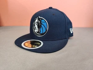 Gorra ajustada juvenil New Era Dallas Mavericks 59FIFTY azul marino 6 5/8 - Imagen 1 de 6