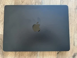 Apple MacBook Air 13,6 Inch (256GB SSD, M2, 8GB) Laptop - Bild 1 von 6