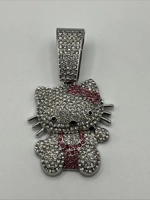 Pingente Berloque de Cristal Corpo Inteiro Hello Kitty Peso Bling 16,13 gramas - Imagem 1 de 4