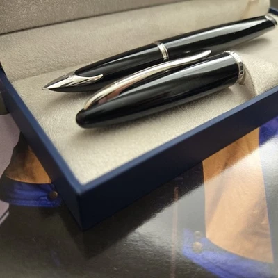 Pluma Estilográfica Waterman Carene Mar Negro St Oro 18Kt Fino Foto 1 de 4