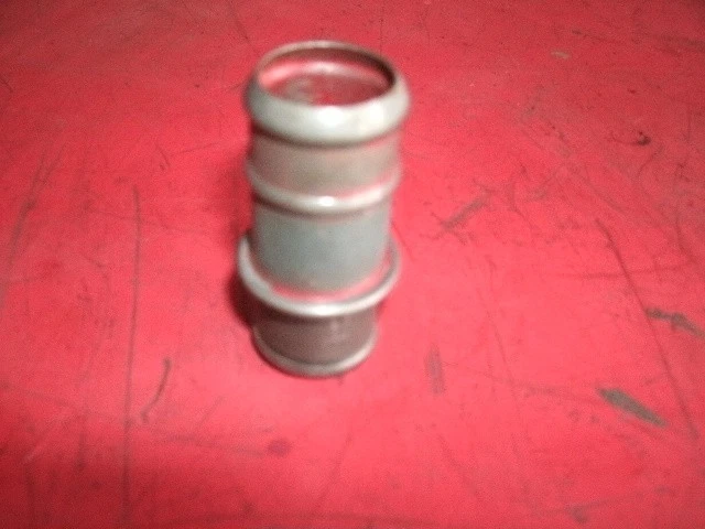 Buick 400 430 455 GSX Skylark заводской PCV крышка клапана трубка фитинг. - Изображение 1 из 1