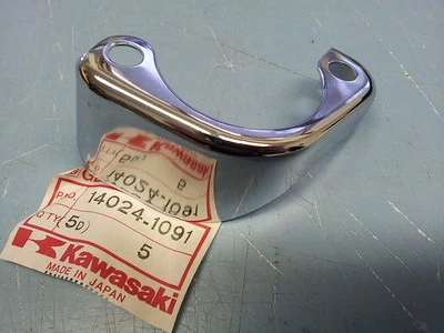 Cubierta silenciador Kawasaki VN750 Vulcan A 1986-2006 VN700 LTD A -1985 14024-1091 NUEVO DE STOCK Foto 1 de 2