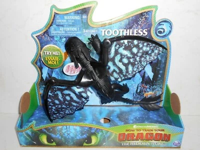 DreamWorks How To Train Your Dragon The Hidden World: TOOTHLESS Light & Sounds!  - Image 1 of 4
