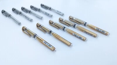 MITSUBISHI 10 SIGNO UM-153 Uni-ball Tintenroller Silber-Gold Schreibstift Gelroller