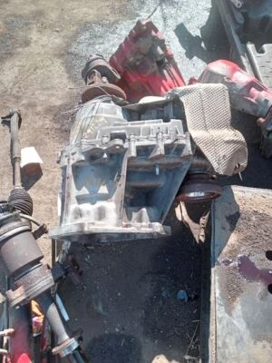 Used Transfer Case Assembly fits: 2008 Ford Explorer exc. Sport Trac 4.0L ID 8L2 - Imagem 1 de 4