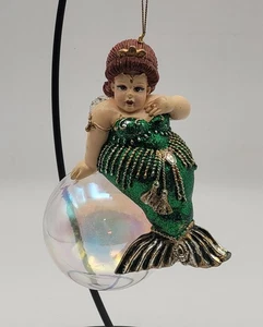 Vintage Katherines Collection kurvige smaragdgrüne Meerjungfrau Ornament 5"×4" - Bild 1 von 16