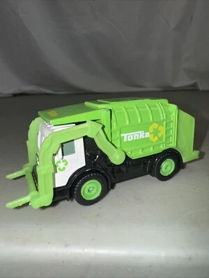 2012 Tonka City Defenders Metal Diecast Recycling ♻️ Truck Hasbro Funrise Green - Image 1 of 4