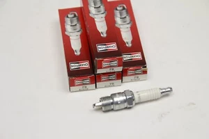 Champion 79 Spark Plugs RV15YC6 - 4 Pack - Foto 1 di 2