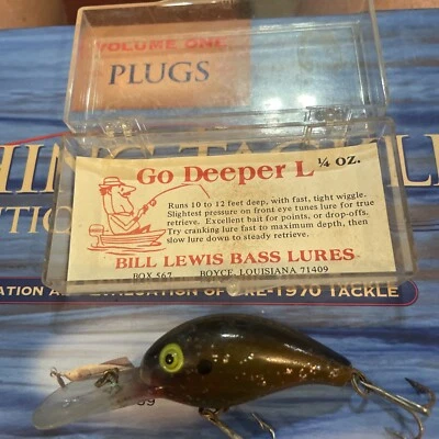 VINTAGE BILL LEWIS GO DEEPER L DIVING CRANKBAIT. IN ORIGINAL CONTAINER AND INSRT - Image 1 of 2