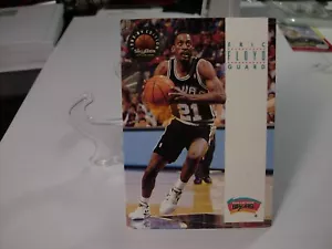 1993-94 SkyBox Premium #279 - Eric Floyd - San Antonio Spurs 93-030 - Picture 1 of 2