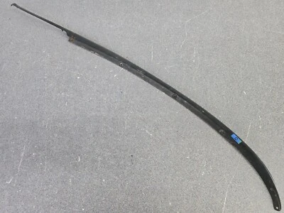 USED ORIGINAL GENUINE PORSCHE 911 RIGHT SIDE REAR TARGA GLASS BODY TRIM #13 - Image 1 of 4