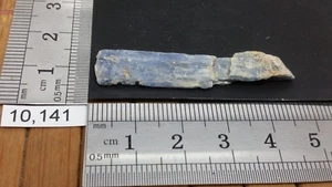 CYANITE BLEUE pierre brute mineraux lithotherapie reiki brut déco esoterisme - Picture 1 of 1