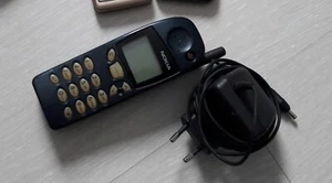 Cellulare Smartphone Originale Nokia 5130 Blu Con Valore Da Collezione - Foto 1 di 2