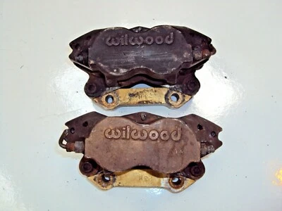 Pinzas y soportes de freno delantero Triumph Spitfire Mk3 1970 mercado de repuestos Wilwood Foto 1 de 4