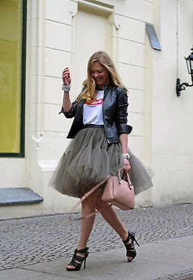 Vintage Tulle Tutu Long Skirt Ballerina Petticoat Lace Veil Skirt - Image 1 of 4