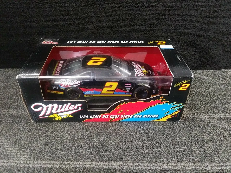 Coche diecast Wallace oxidado campeones de carreras escala 1:24 Foto 1 de 1