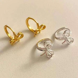 Dainty Huggie Earring 925 Sterling Silver Cute Bow Tie Shape Earring Christmas - Picture 1 of 12