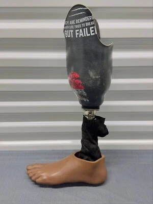 ProCare Carbon Fiber Panama Flag Prosthetic Below Knee Left Leg Size - Image 1 of 4