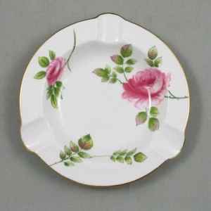 SHELLEY RAMBLER ROSE #13671 DECORATED 5 INCH ASHTRAY FINE BONE CHINA ENGLAND - Picture 1 of 4