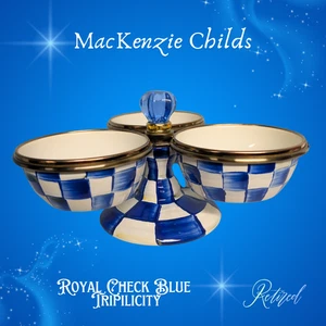 MacKenzie-Childs Blue Royal Check Emaille Triplicity - 3 Prise Schalen, Ständer - Bild 1 von 7