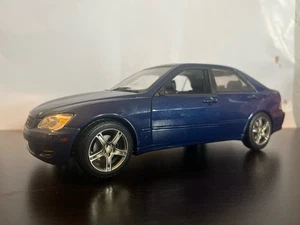 Autoart Lexus IS300 1:18 Scale Diecast Model Car Blue - Picture 1 of 10