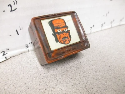 Universal Monsters 1960 Frankenstein Fantasma de la Ópera Parpadeo TV Sacapuntas Foto 1 de 4