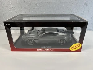 AUTOart 80501 Aston Martin DBR9 24 HRS Le Mans 2005 - Plain Body Silver - 1:18 - Bild 1 von 5