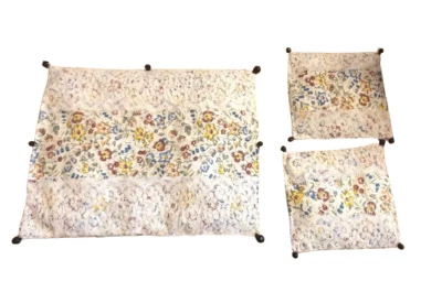 poupée ancienne : parure de lit de poupée ancienne - Photo 1/2