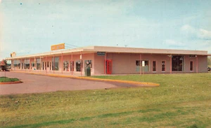 BABBITT MN TACONITE TOWN SHOPPING CENTER c1960 VINTAGE POSTCARD 052525 U - Picture 1 of 2
