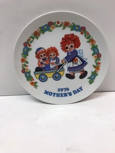 Raggedy Ann & Andy. Piatto Festa della Mamma Prima Edizione 1976 - Foto 1 di 5