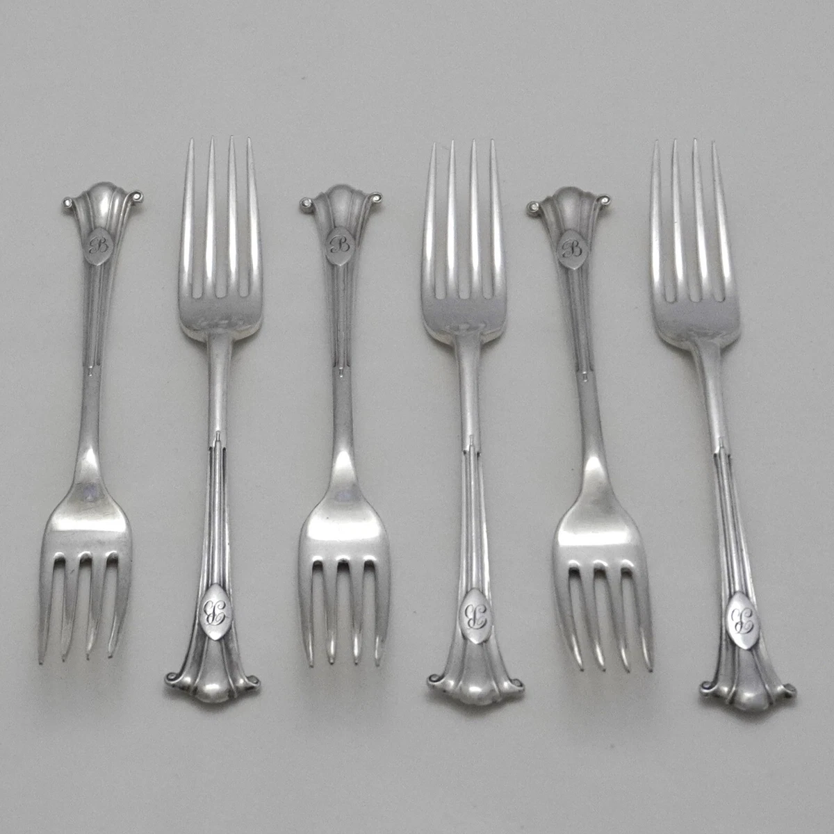 Mappin & Webb 装飾 フォーク6本組 18cm ヴィンテージ Mappin & Webb 装飾 フォーク6本組 18cm ヴィンテージ - メルカリ