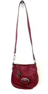 B Makowsky Westbourne Crossbody Bag Rich Red Messenger A73885 - Picture 1 of 9