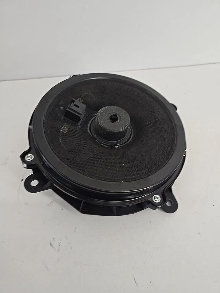 Altavoz puerta delantera izquierda Mazda 3 2014 3423580010 JUT165559 Foto 1 de 4