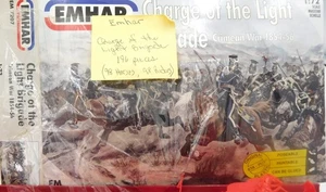 Emhar Escala 1/72 Carga de la Brigada Ligera 196 piezas, 98 caballos, 98 figuras. - Imagen 1 de 5