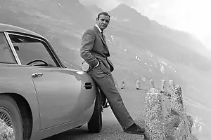 James Bond Poster Sean Connery & Aston Martin 91,5 x 61 cm - Bild 1 von 5