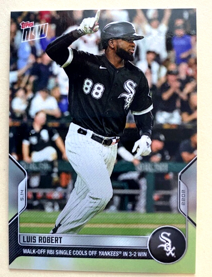 LUIS ROBERT 2022 TOPPS NOW CARD 180 PRINT RUN = 479 CHICAGO WHITE SOX - Image 1 of 2