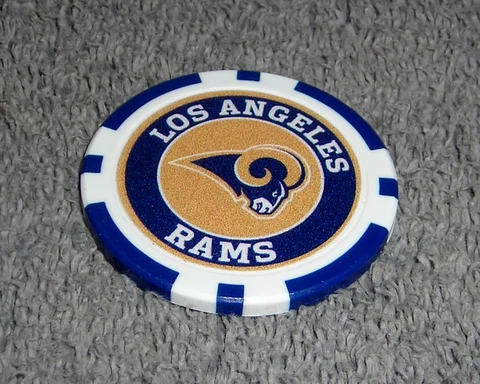 NFL LOS ANGELES RAMS SOUVENIR COLLECTIBLE POKER CHIP GOLF BALL MARKER Cover