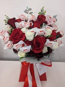 Chocolate Bouquet Luxury Red I Love You Rafaello Silk Flowers - Gift Hamper - Picture 1 of 1