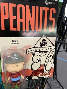 Figura de reacción Peanuts Pirate Linus Super7 3,75"" Charles Schulz - Imagen 1 de 3