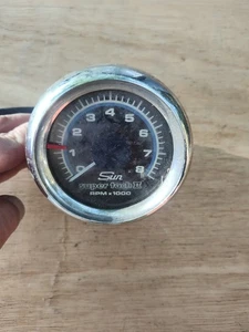 Vintage Sun Super Tach II Tachometer  8000 RPM + Bracket - Foto 1 di 7