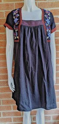 Old Navy Dress Sz M Floral Cross Stitch Smocked Cottagecore Peasant Boho Beachy - Image 1 of 4