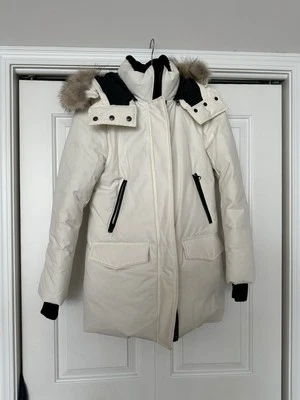 Abrigo de plumón Mackage con capucha de piel para mujer blanco talla XS Foto 1 de 4