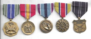 LOT OF 5 DIFFERENT U.S. MILITARY MEDALS(USM 1544) - Picture 1 of 2